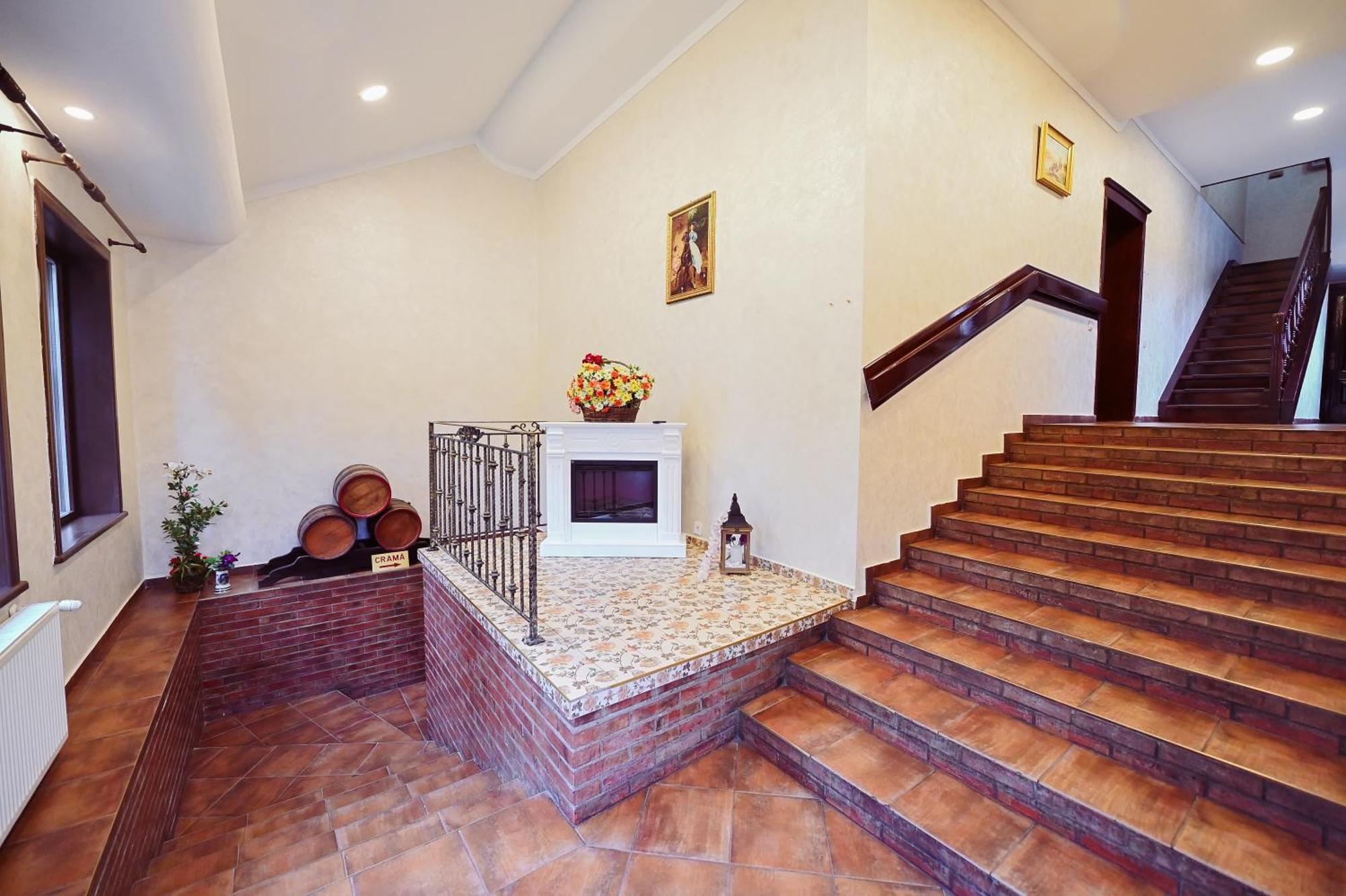 Conacul Domnesc Hotel Scheia ภายนอก รูปภาพ