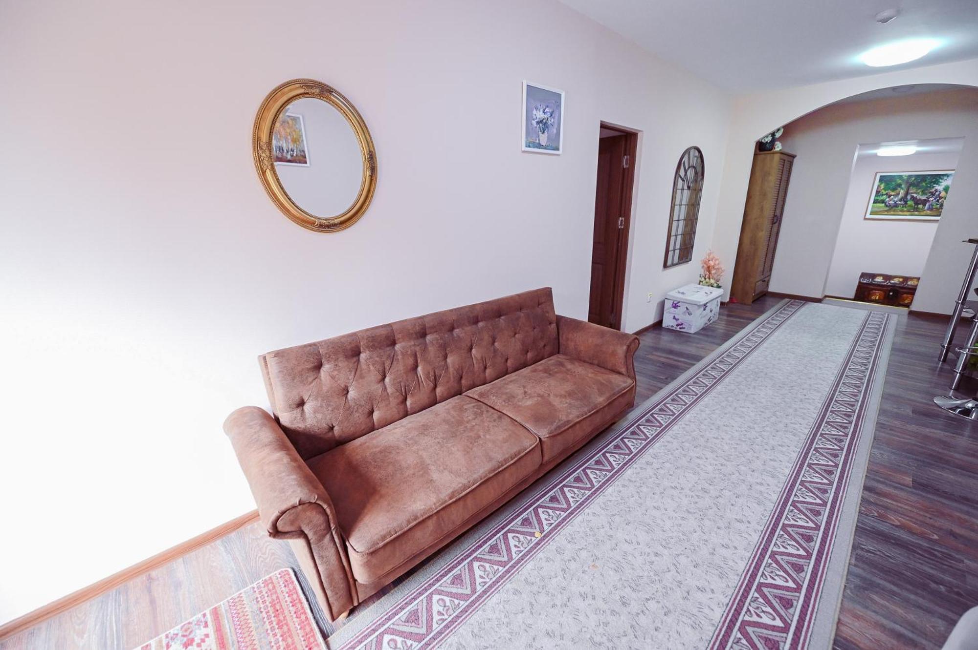 Conacul Domnesc Hotel Scheia ภายนอก รูปภาพ