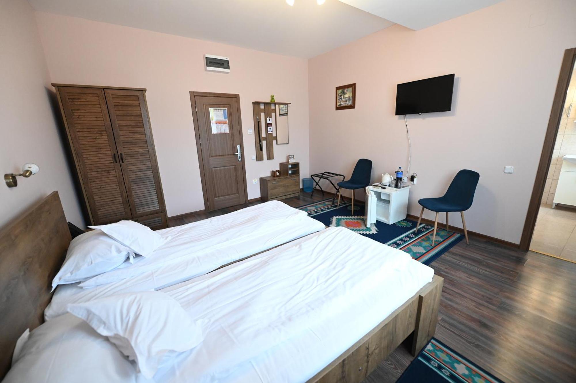 Conacul Domnesc Hotel Scheia ภายนอก รูปภาพ